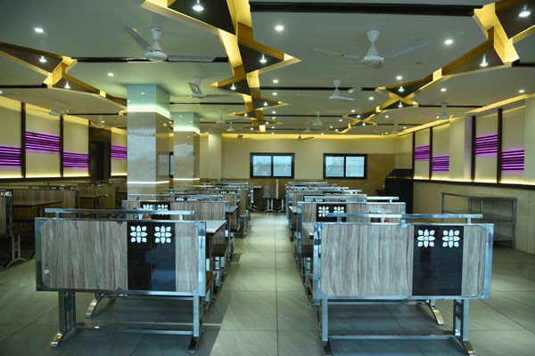 HOTEL ROYAL PALACE AHMEDABAD 
