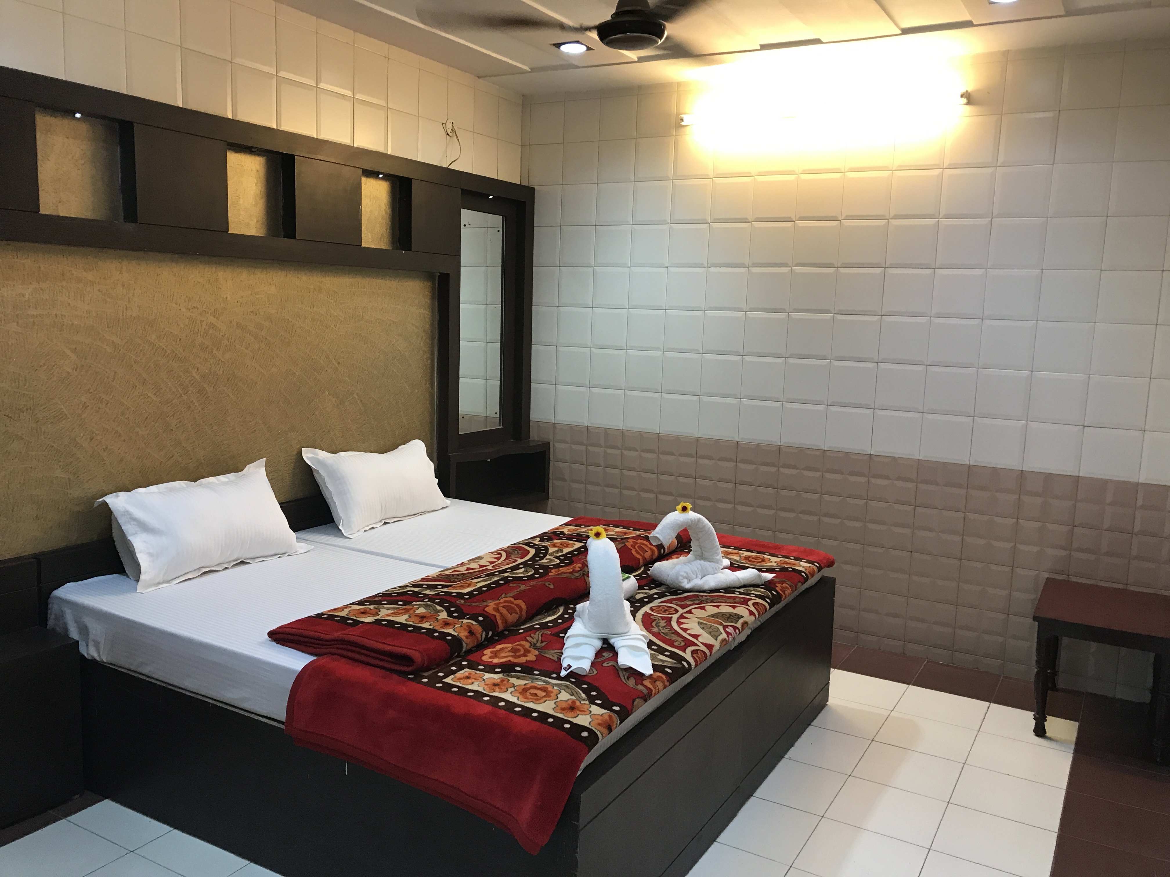 Standard AC Room, Hotel Sheela Agra - Budget Hotels in Agra