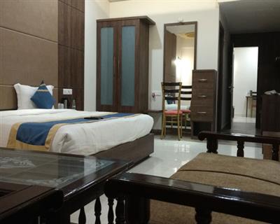 Suite Room, HOTEL GOLDEN FORTUNE AZAMGARH - Budget Hotels in Azamgarh