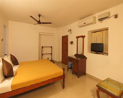 Standard Room, HOTEL ROSSITTA WOOD CASTLE COCHIN - Budget Hotels in Cochin