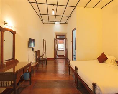 Wood  Mansion Room, HOTEL ROSSITTA WOOD CASTLE COCHIN - Budget Hotels in Cochin