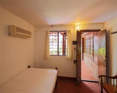 Standard Single Room, HOTEL ROSSITTA WOOD CASTLE COCHIN - Budget Hotels in Cochin