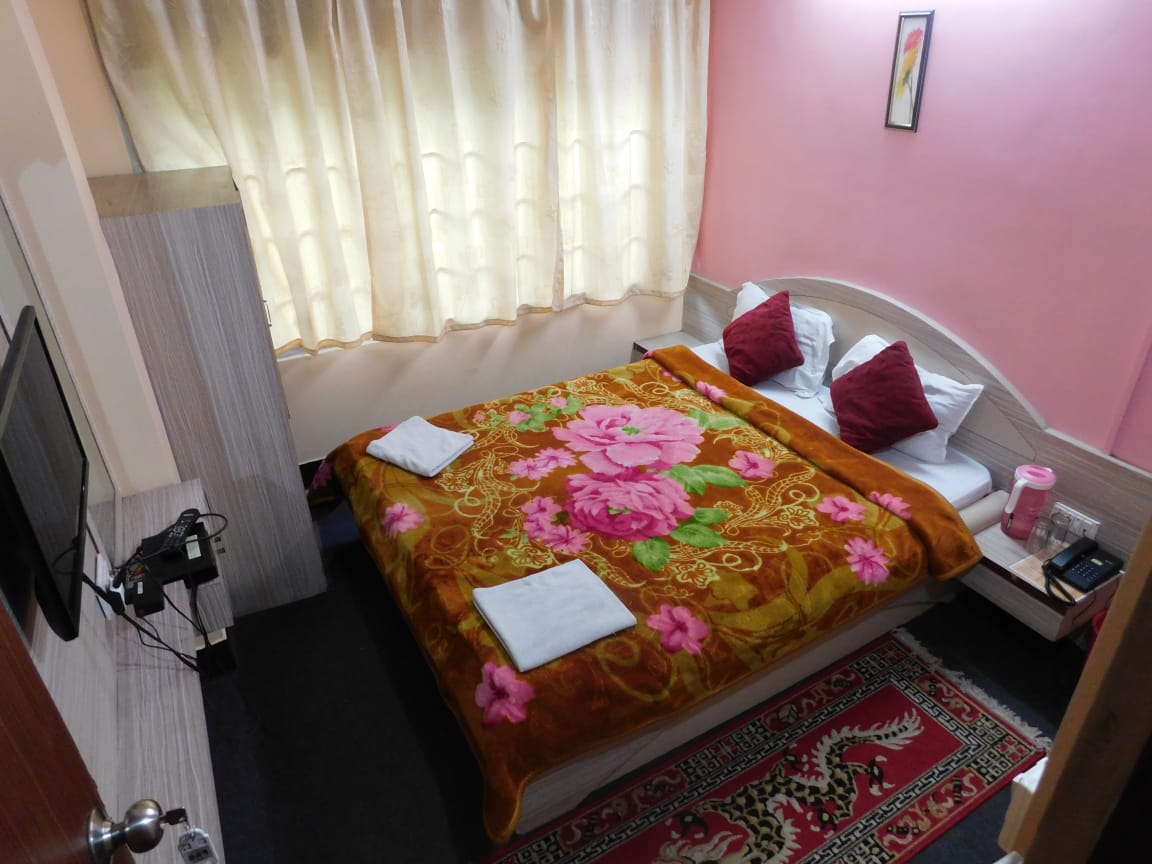 Double Non View Room, HOTEL SUNSHINE GANGTOK - Budget Hotels in Gangtok