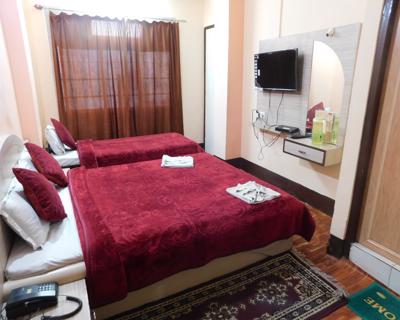 Triple Room, HOTEL SUNSHINE GANGTOK - Budget Hotels in Gangtok