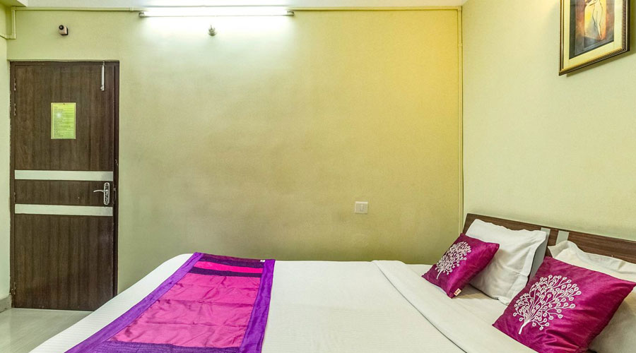 Super Deluxe Room, Hotel City Palace Guwahati - Budget Hotels in Guwahati