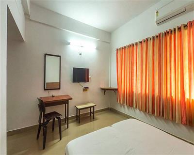 Air conditioned Double Room, HOTEL SURYA MANGALORE - Budget Hotels in Mangalore