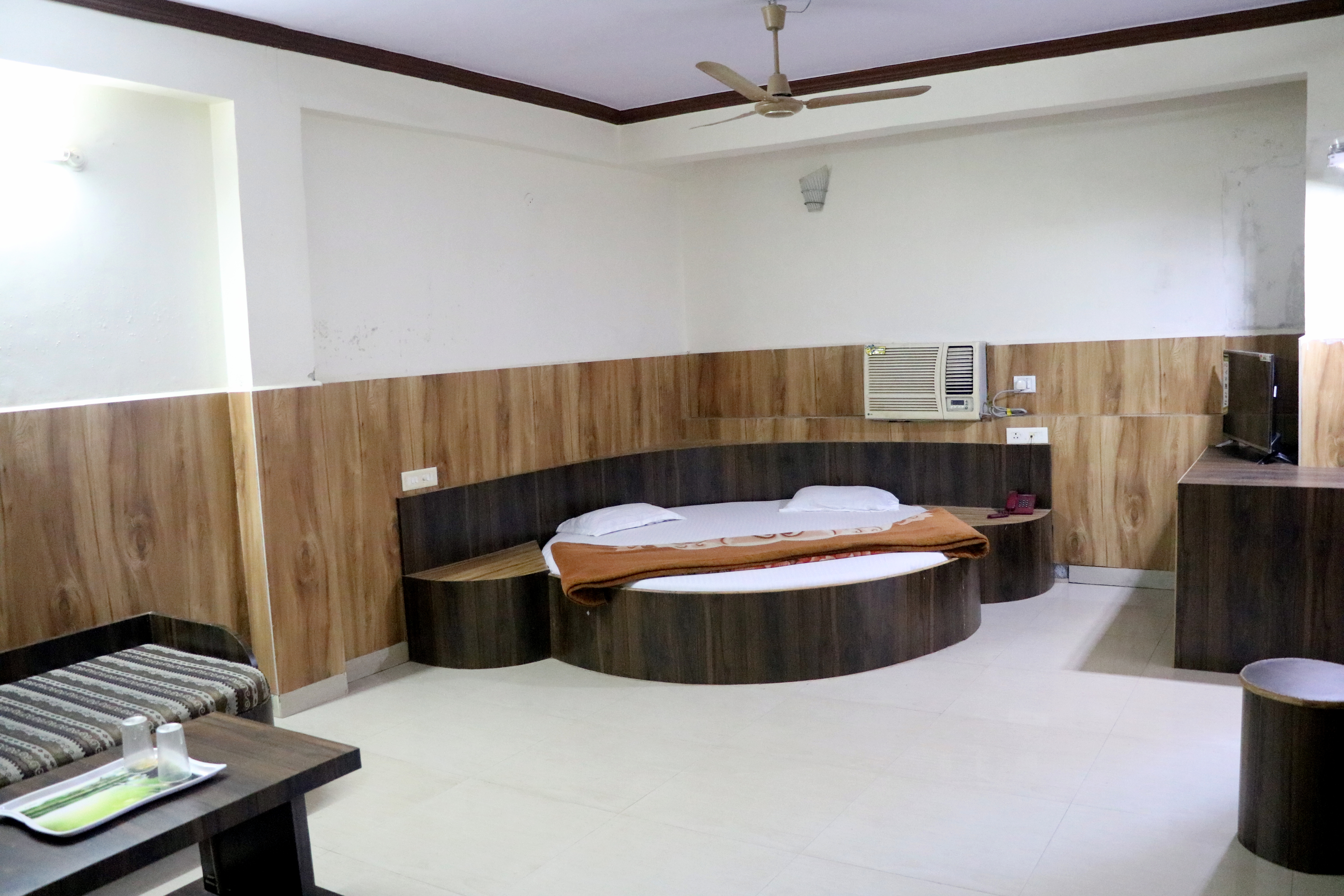 AC Room, JAIN RESIDENCY - Budget Hotels in Pachmarhi