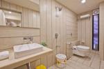 KIN ROOM BATHROOM
