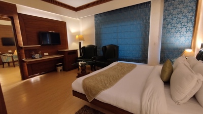 PRESIDENTIAL SUITE