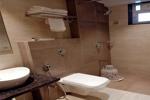 super deluxe bathroom