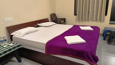 Bed room