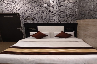 Standard double bed room