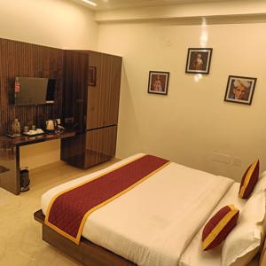 AC Deluxe Room