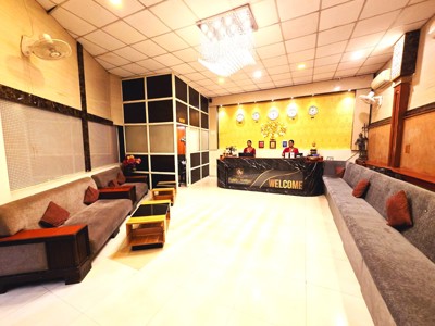 Lobby/reception Desk
