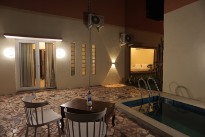 2 BHK PRIVATE S/POOL