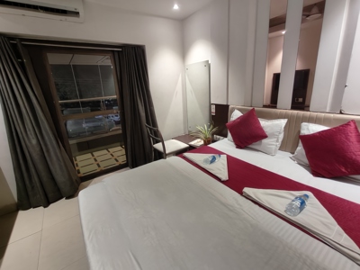 2 BED A/C ROOM 