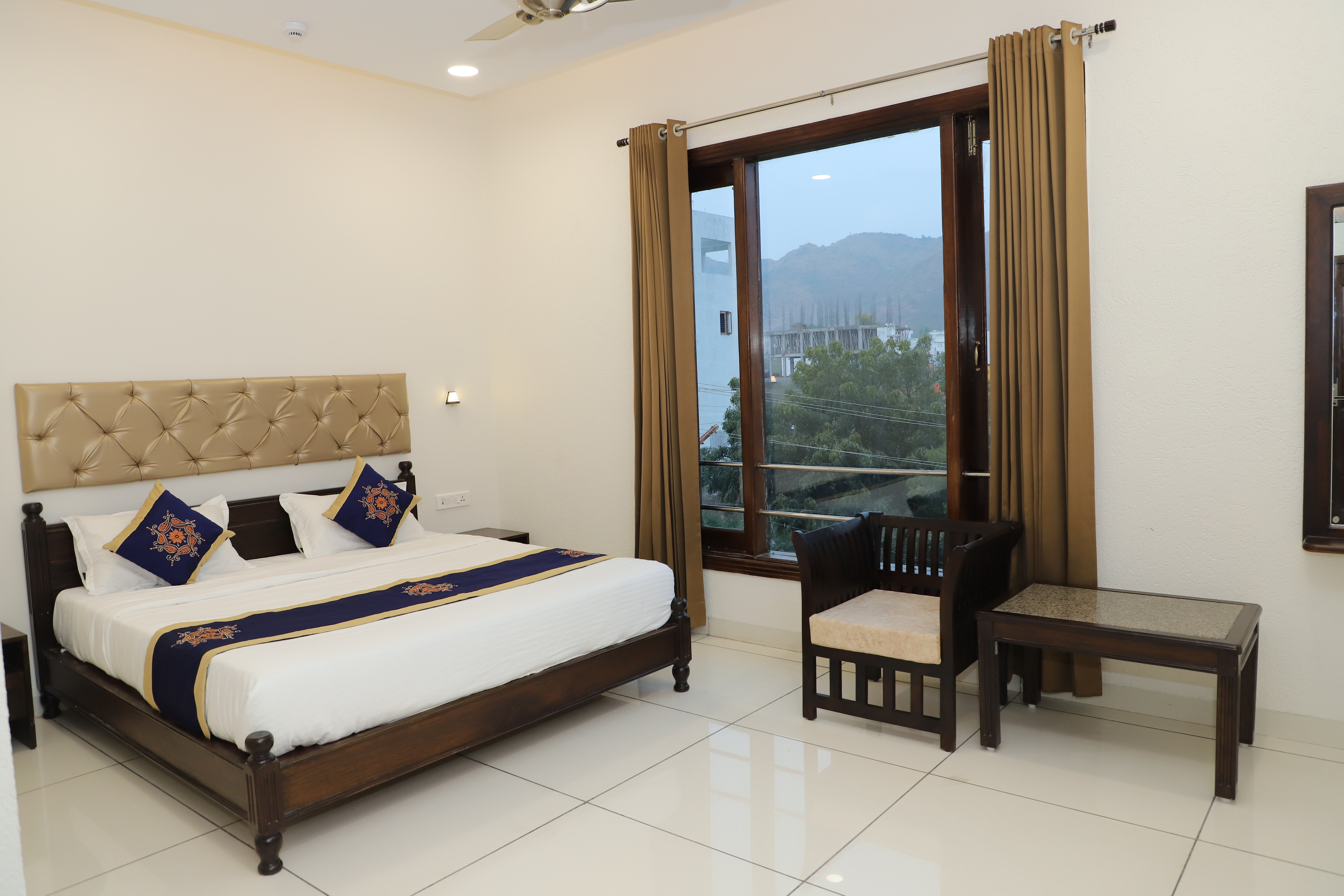 Clover Inn Udaipur, A block 330, near Samudaik bhawan, Chitrakoot Nagar ...