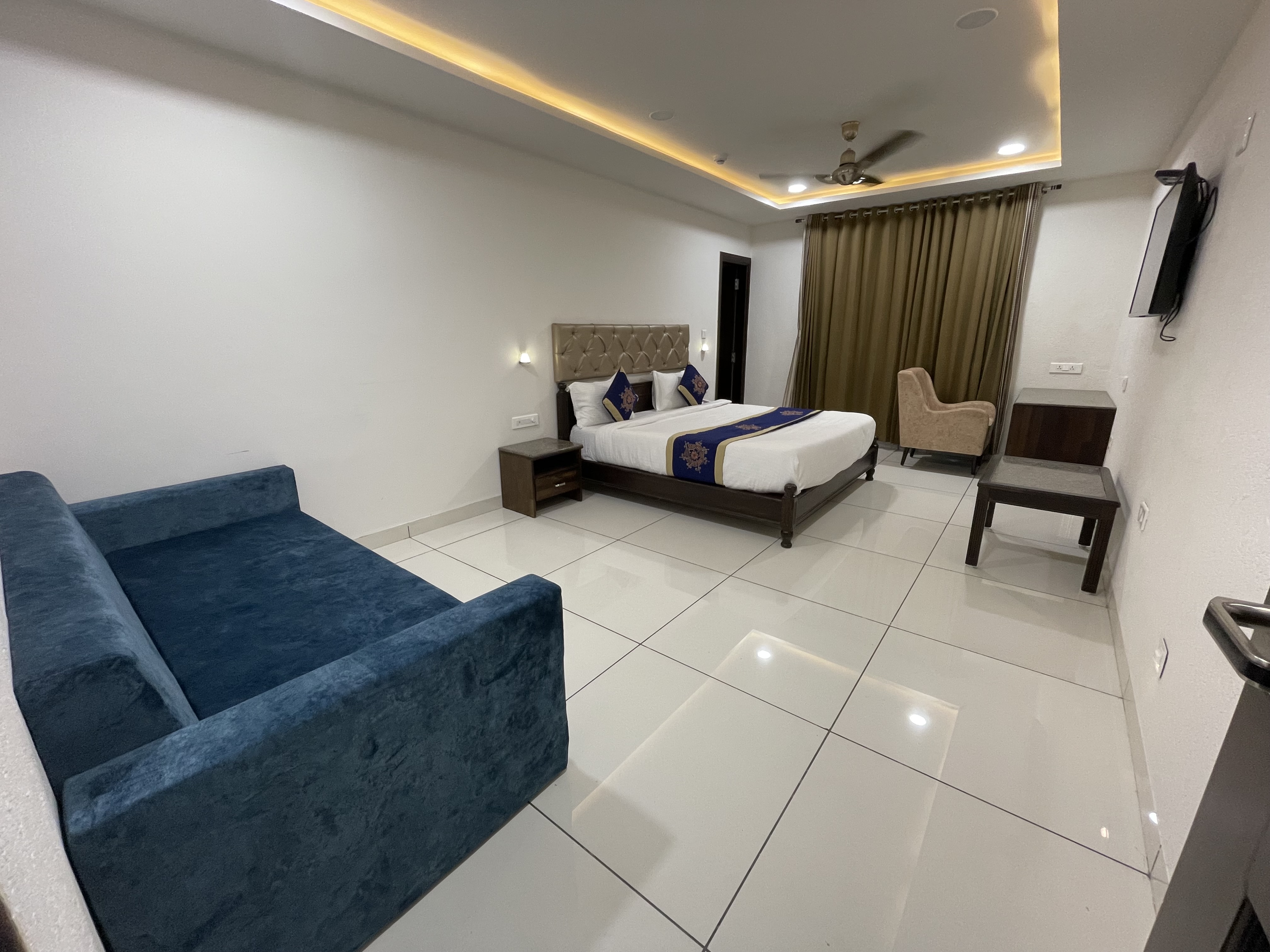 Clover Inn Udaipur, A block 330, near Samudaik bhawan, Chitrakoot Nagar ...