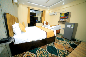 Triple bed room